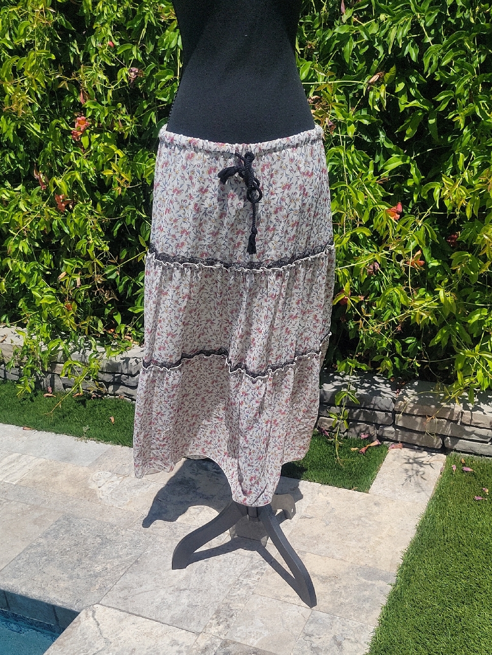 See By Chloe Floral Western Coastal Cowgirl Flowy Tiered Maxi Skirt